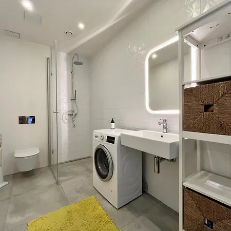 2br In Kalamaja With Rooftop Terrace, Cinema, Free Parking 塔林